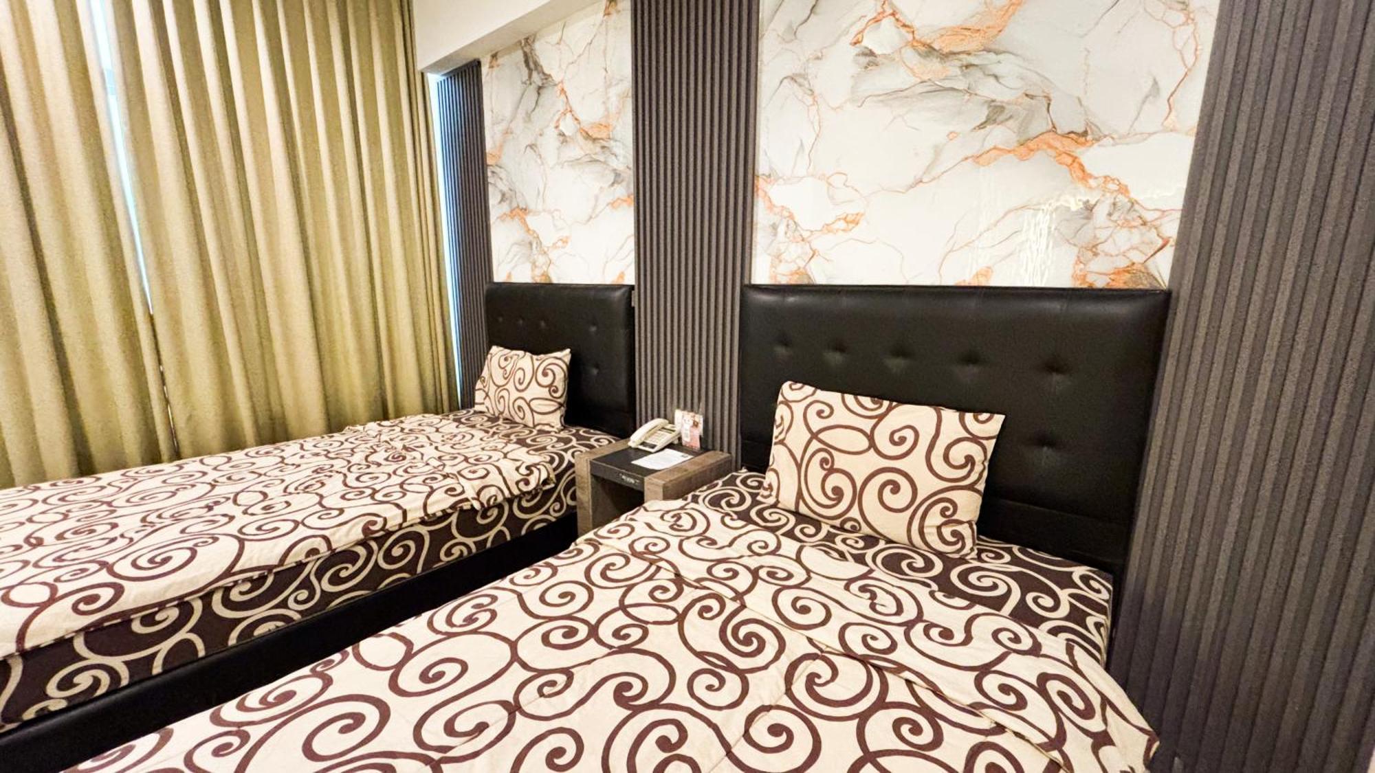 Utc Hotel Семаранг Екстериор снимка